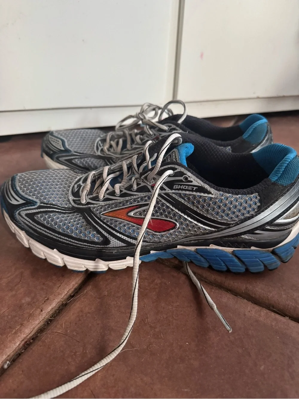 Brooks Ghost Men's Running Shoes - Gray, Blue, Red Accent